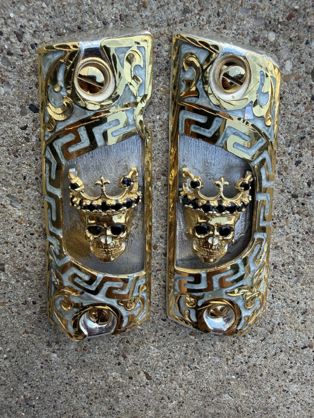 1911 45 38 Super Full Size Skull Crown Gold Gun Pistol Grip Cachas & 24K Screws