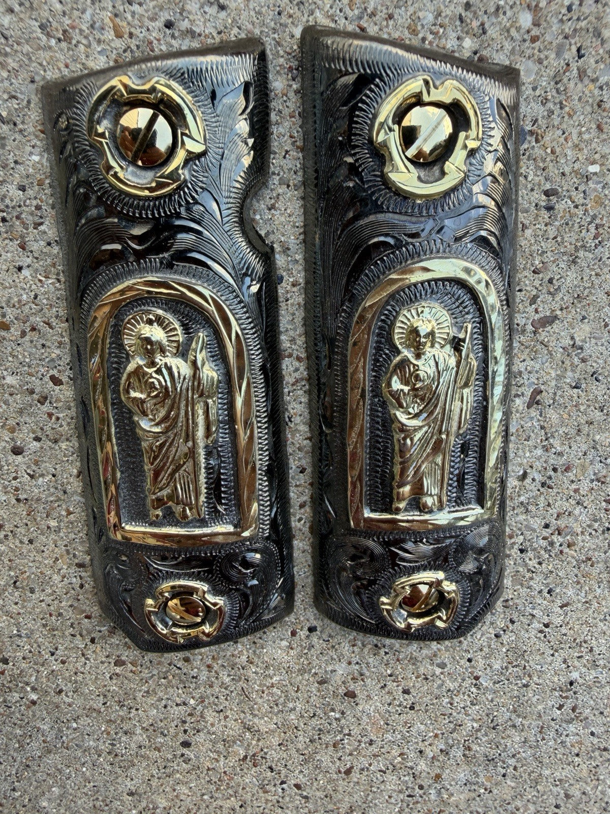 1911 45 38 Super Full Size San Judas Gold Gun Pistol Grip Cachas & 24K Screws
