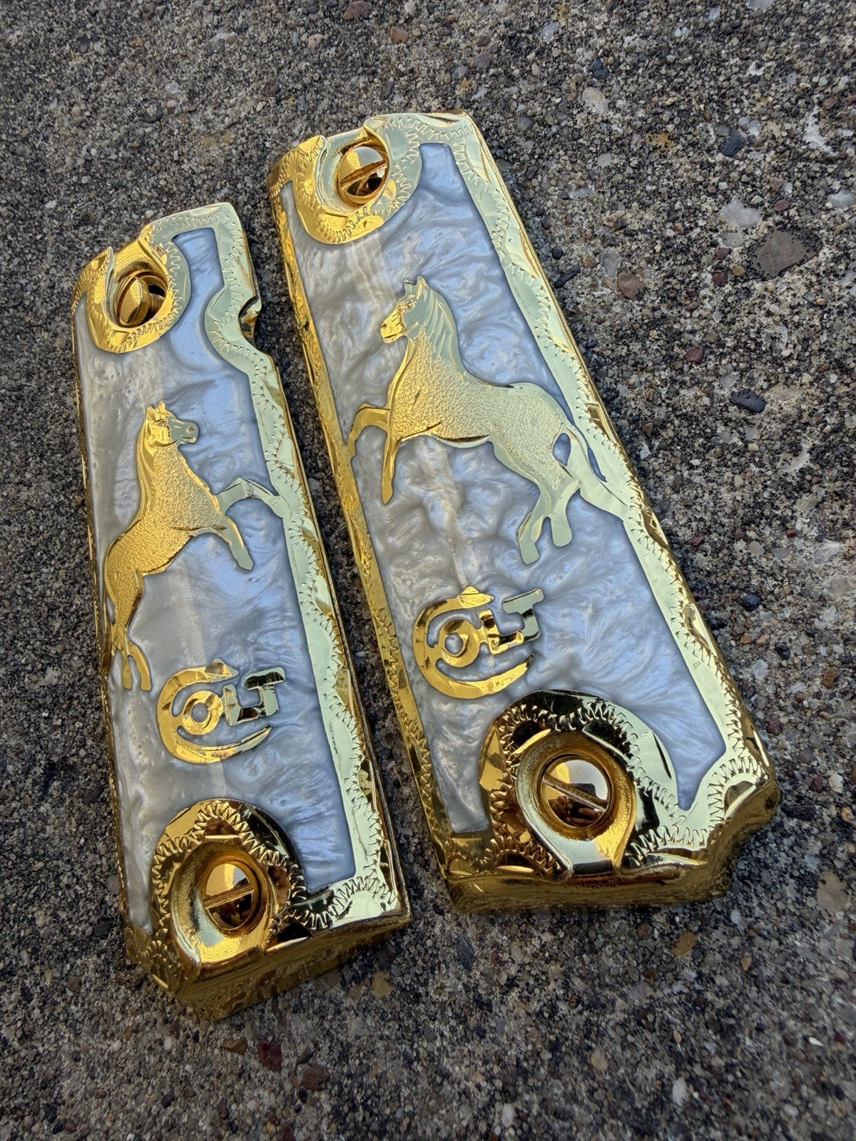 1911 45 38 Super Full Size Horse Gold Gun Pistol Grip Cachas & 24K Screws