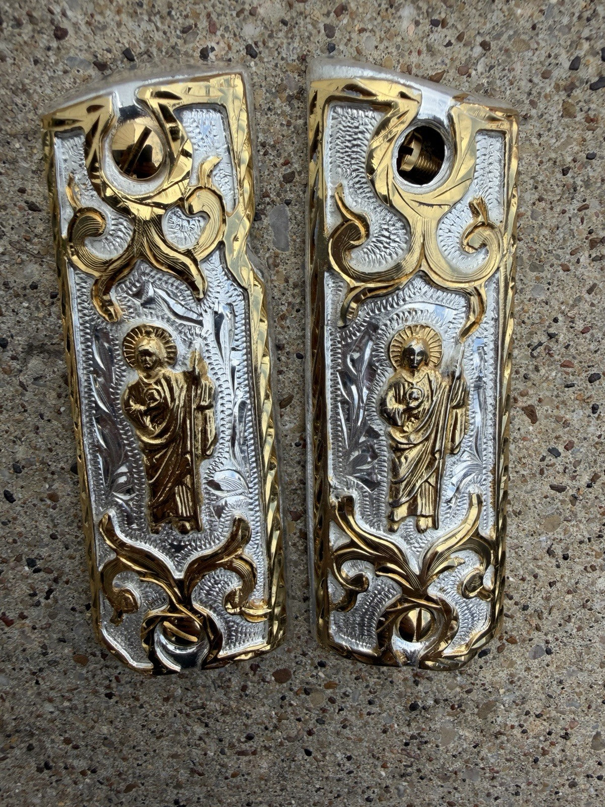 1911 45 38 Super Full Size San Judas Gold Gun Pistol Grip Cachas & 24K Screws
