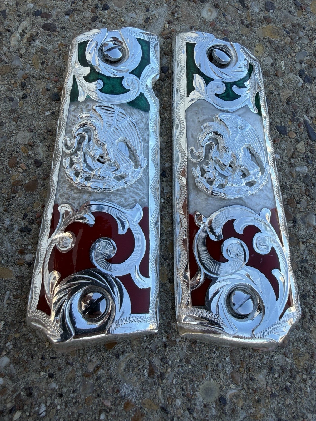 1911 45 38 Super Full Size Mexican Eagle Gun Pistol Grip Cachas & Polished Screw