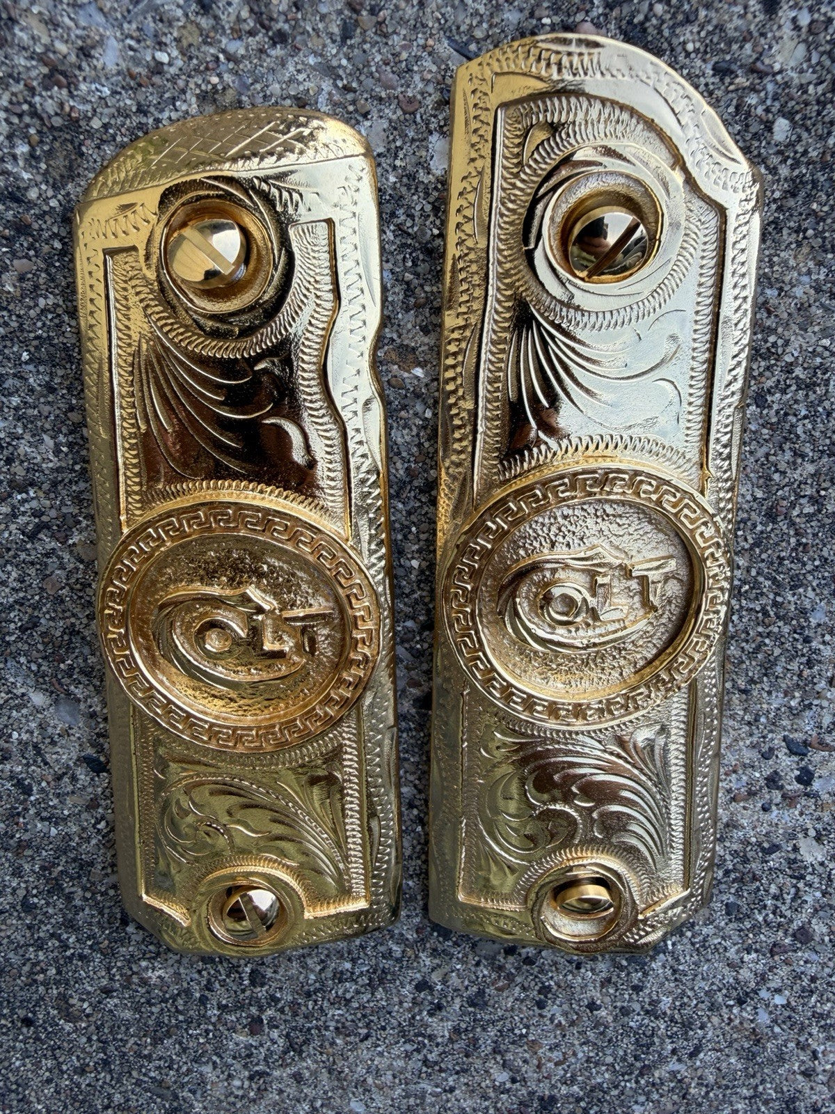 1911 45 38 Super Full Size COLT Gold Gun Pistol Grip Cachas & 24K Screws