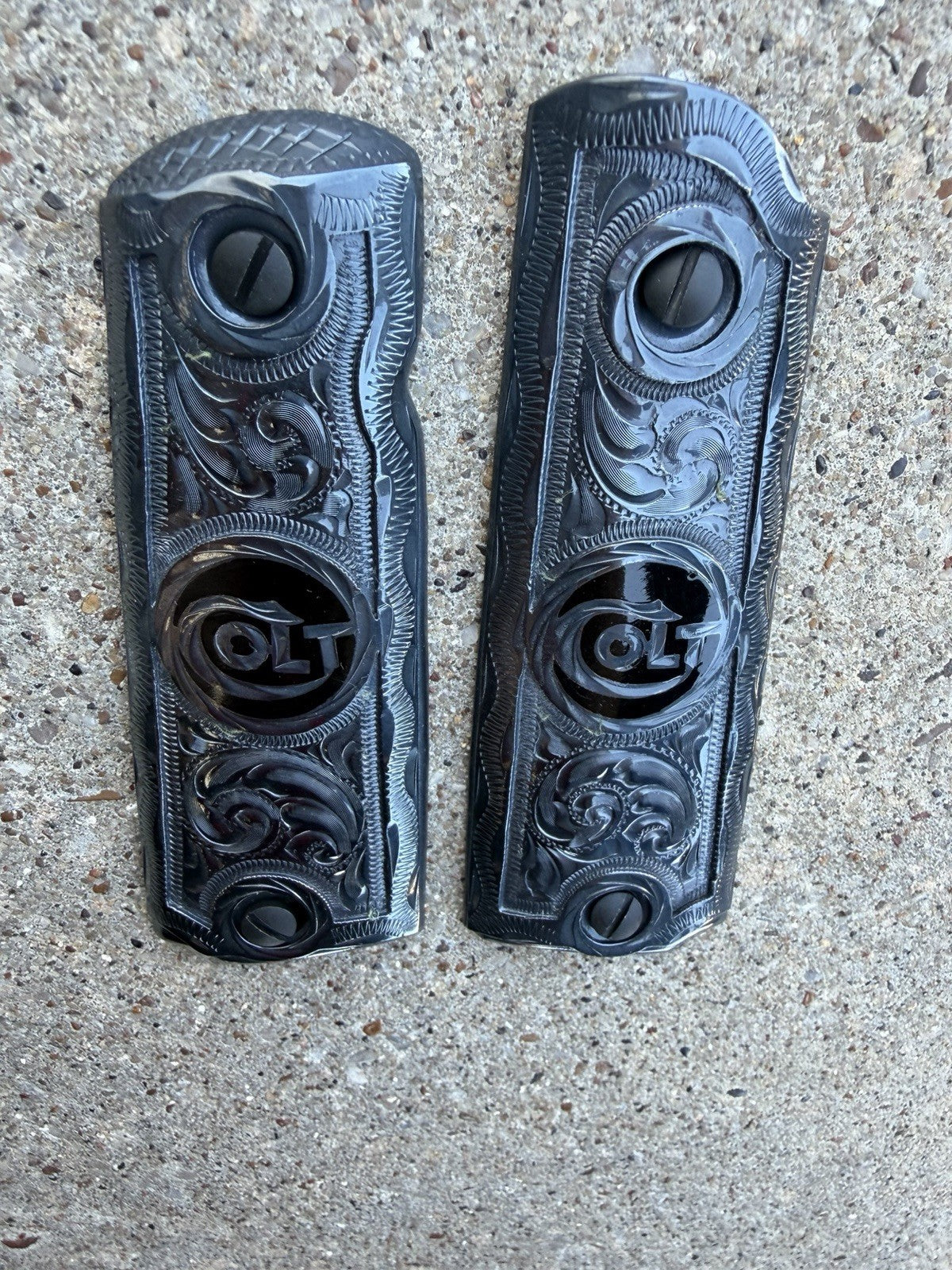 1911 45 38 Super Full Size COLT Gun Pistol Grip Cachas & Screws