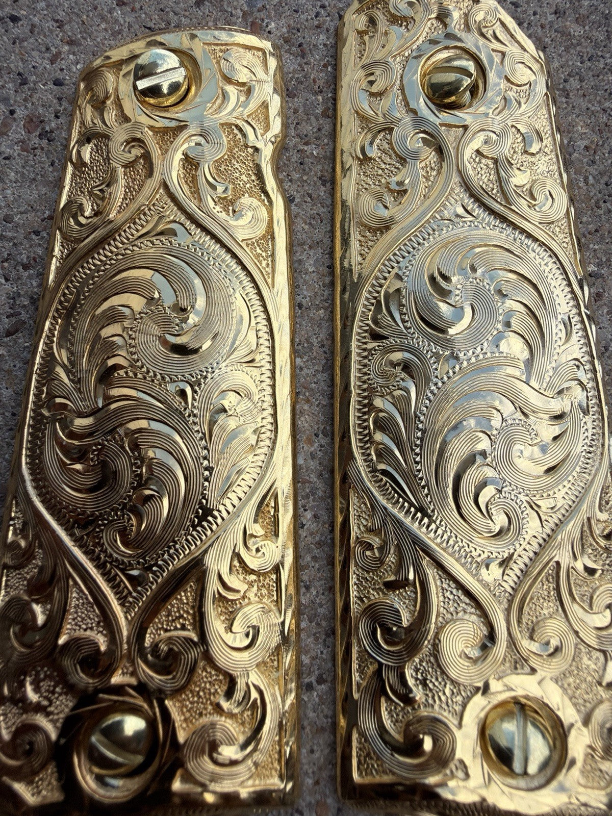 1911 45 38 Super Full Size Gold Gun Pistol Grip Cachas Chapeado & 24K Screws