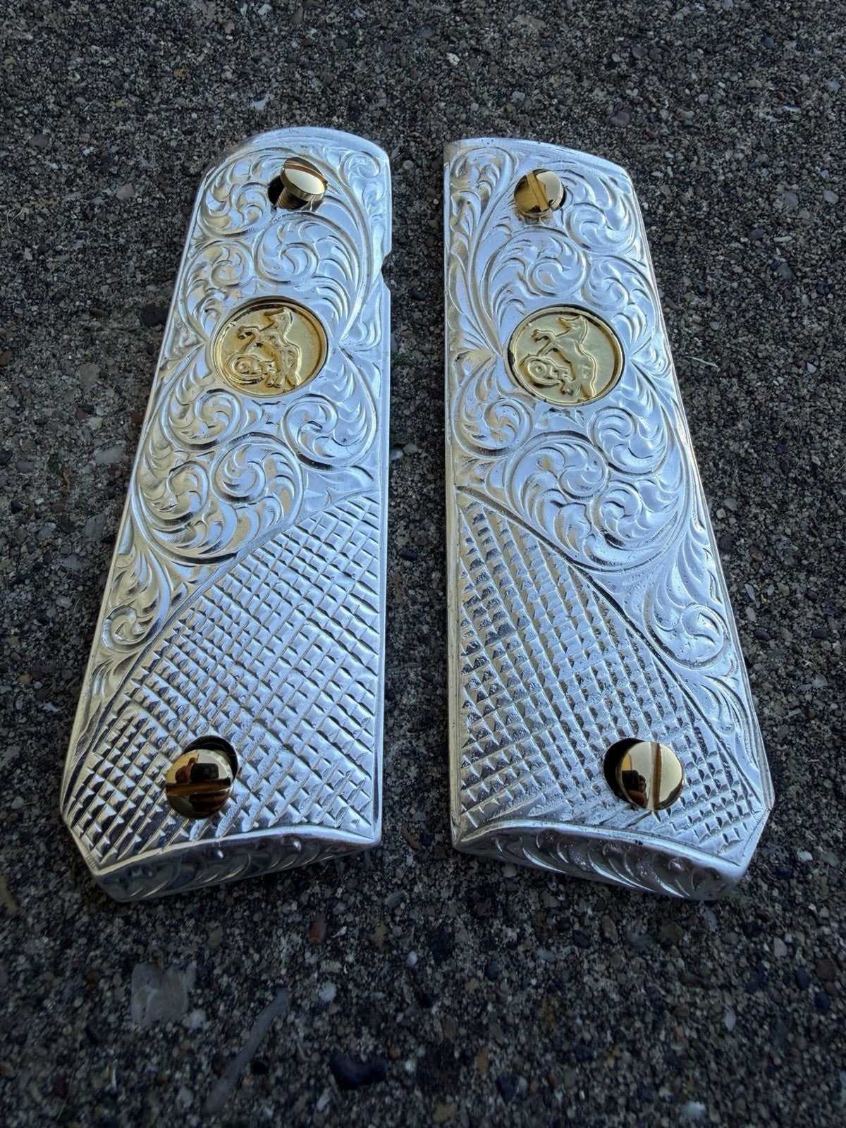 1911 45 38 Super Full Size Gold Gun Pistol Grip Cachas Chapeado & 24K Screws