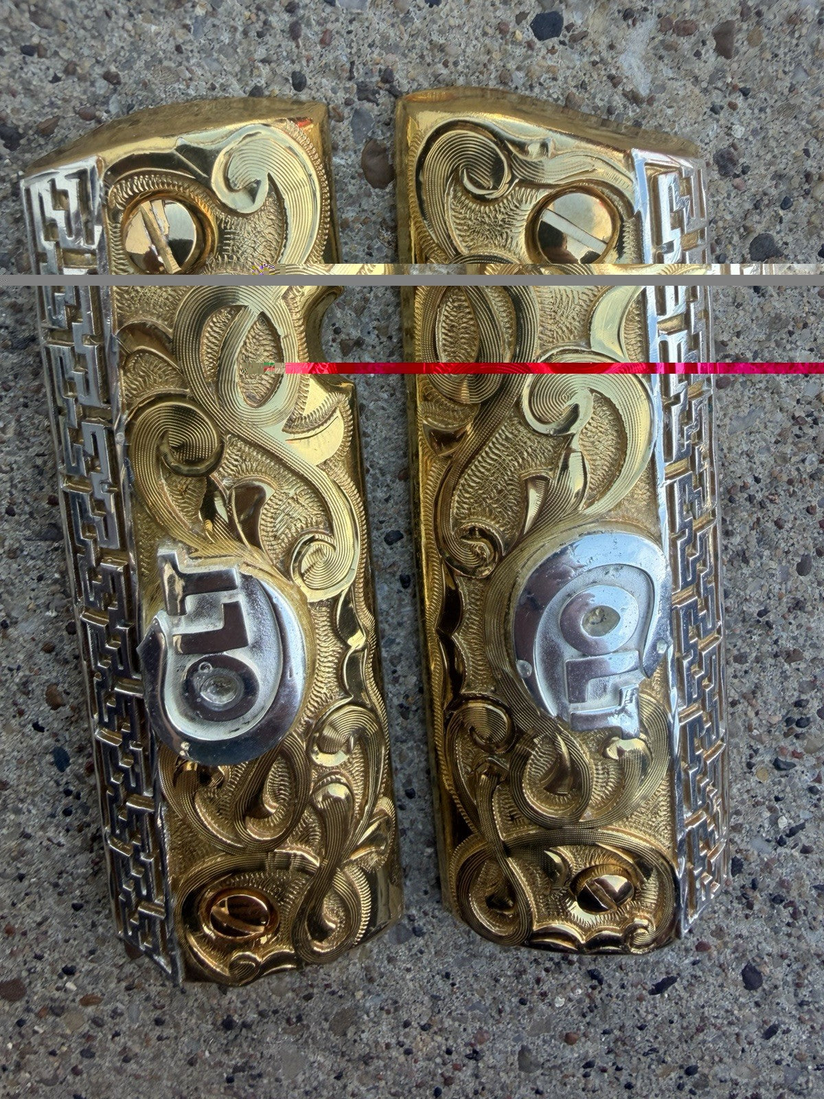 1911 45 38 Super Full Size COLT Gold Gun Pistol Grip Cachas Chapeado & 24K Screw