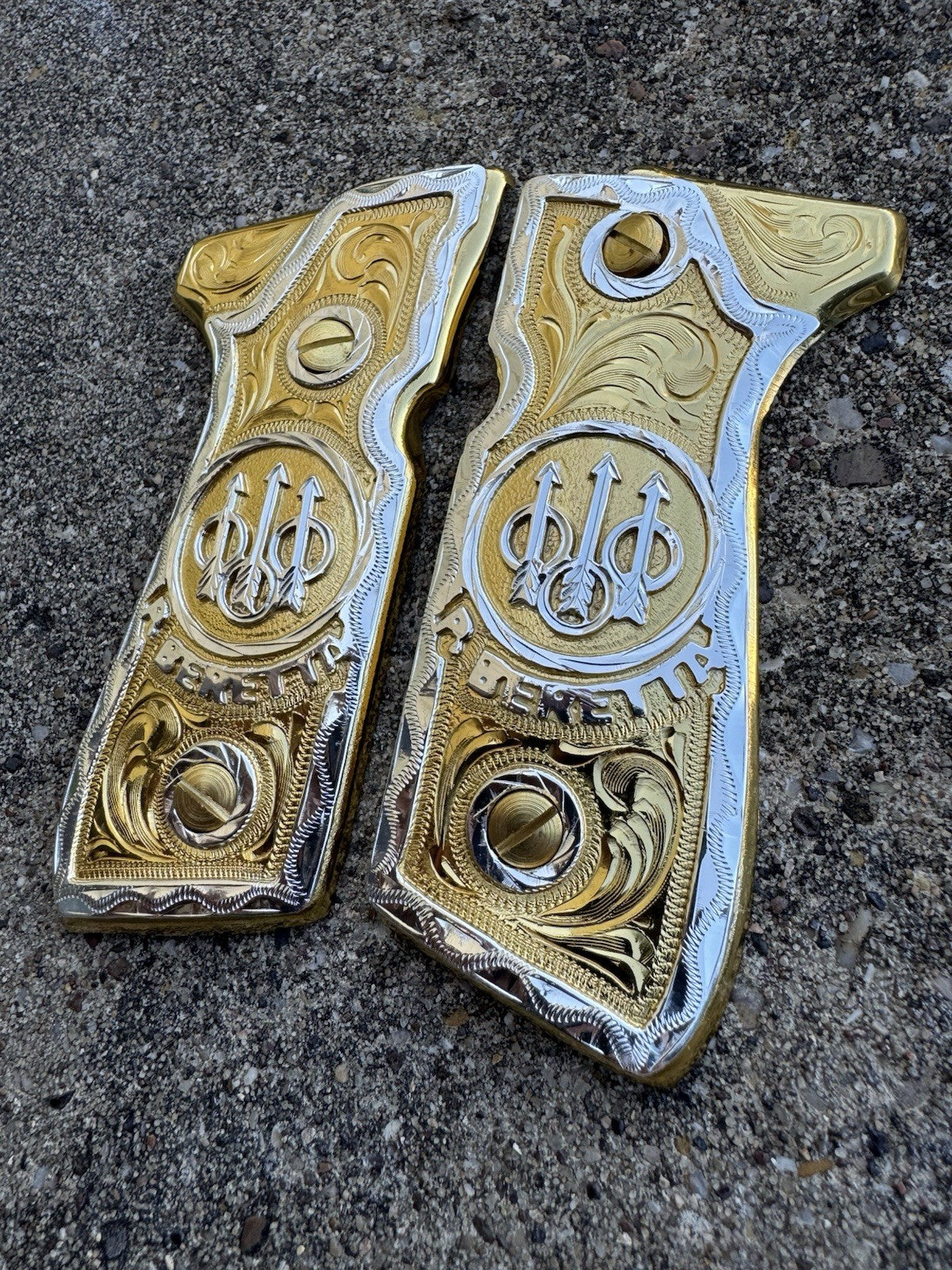 Beretta 92FS Cachas Gold Plated Pistol Custom Grips & Gold Screws