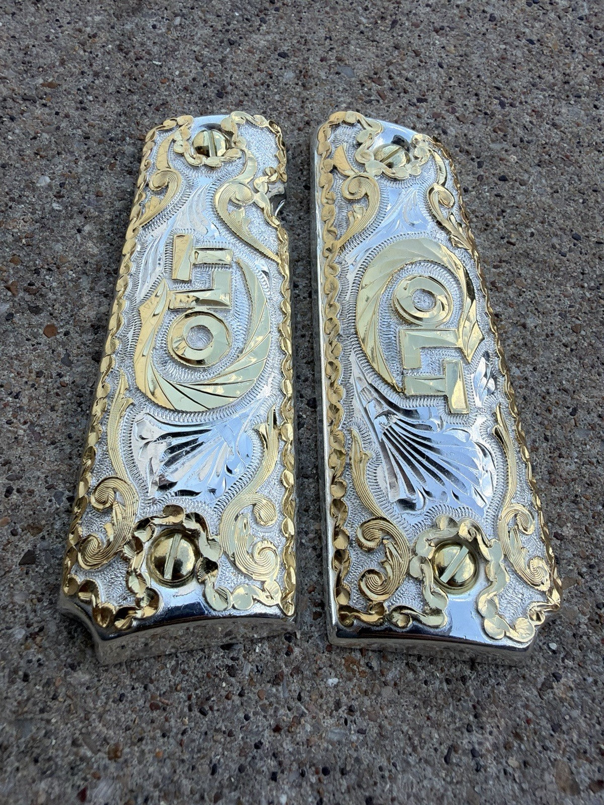 1911 45 38 Super Full Size COLT Gold Gun Pistol Grip Cachas Chapeado & 24K Screw