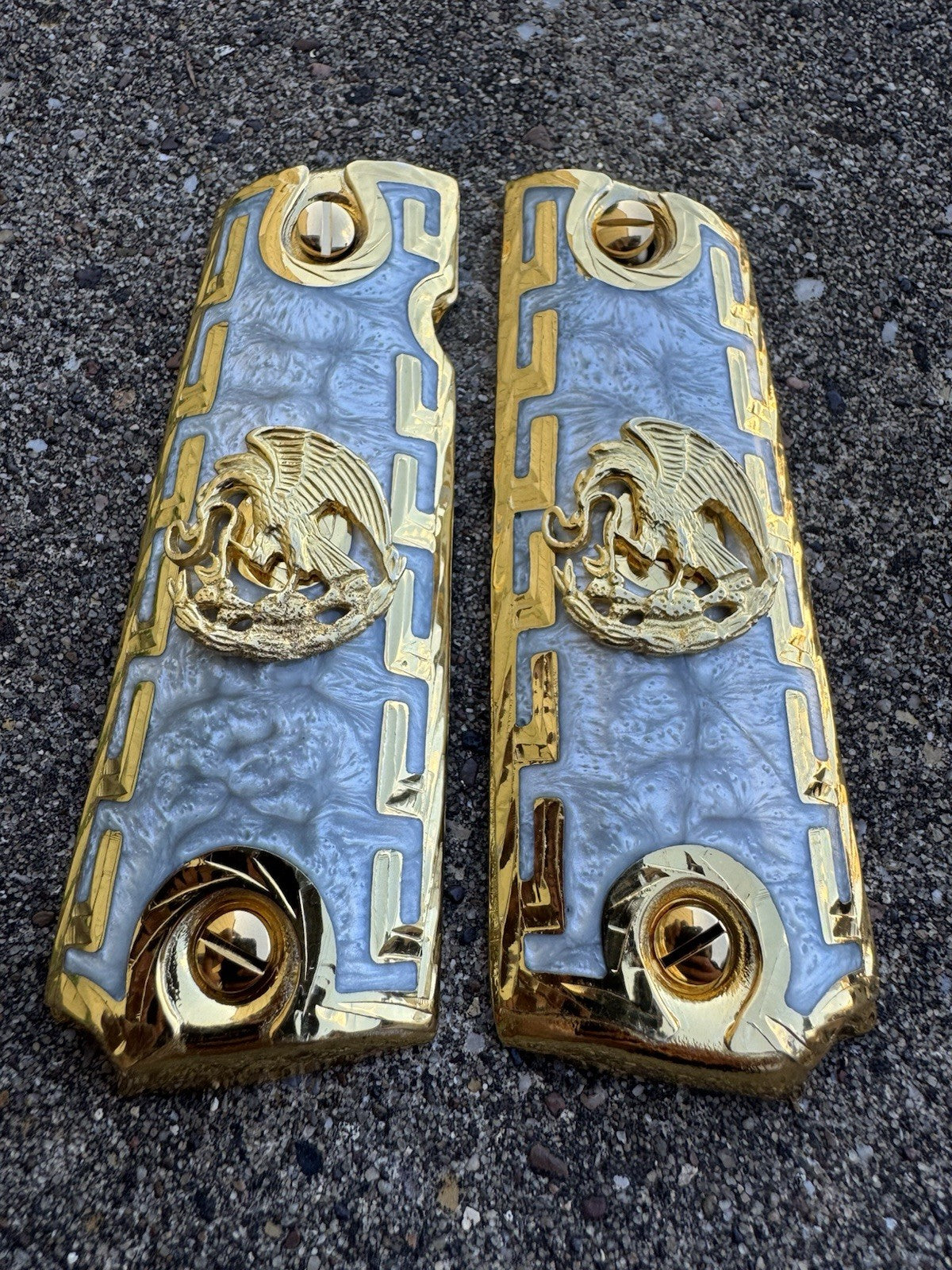 1911 45 38 Super Full Size Aguila Gold Gun Pistol Grip Cachas & 24K Screws