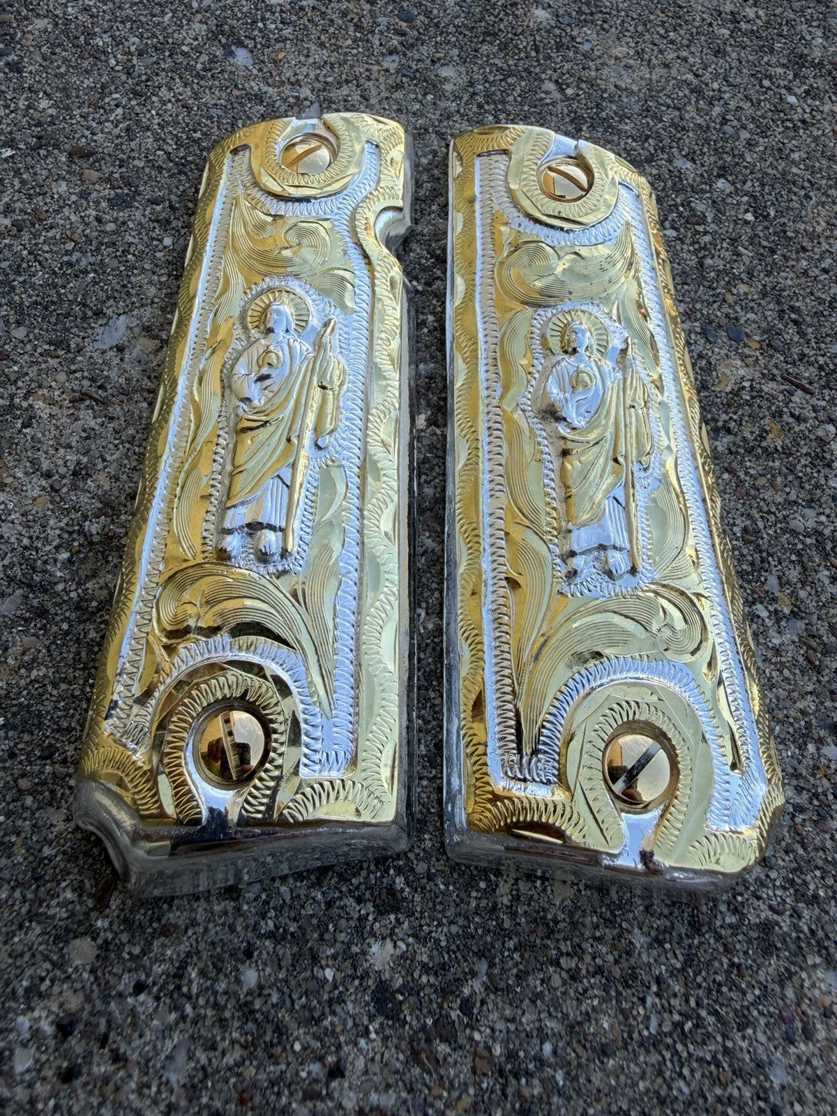 1911 45 38 Super Full Size San Judas Gold Gun Pistol Grip Cachas & 24K Screws