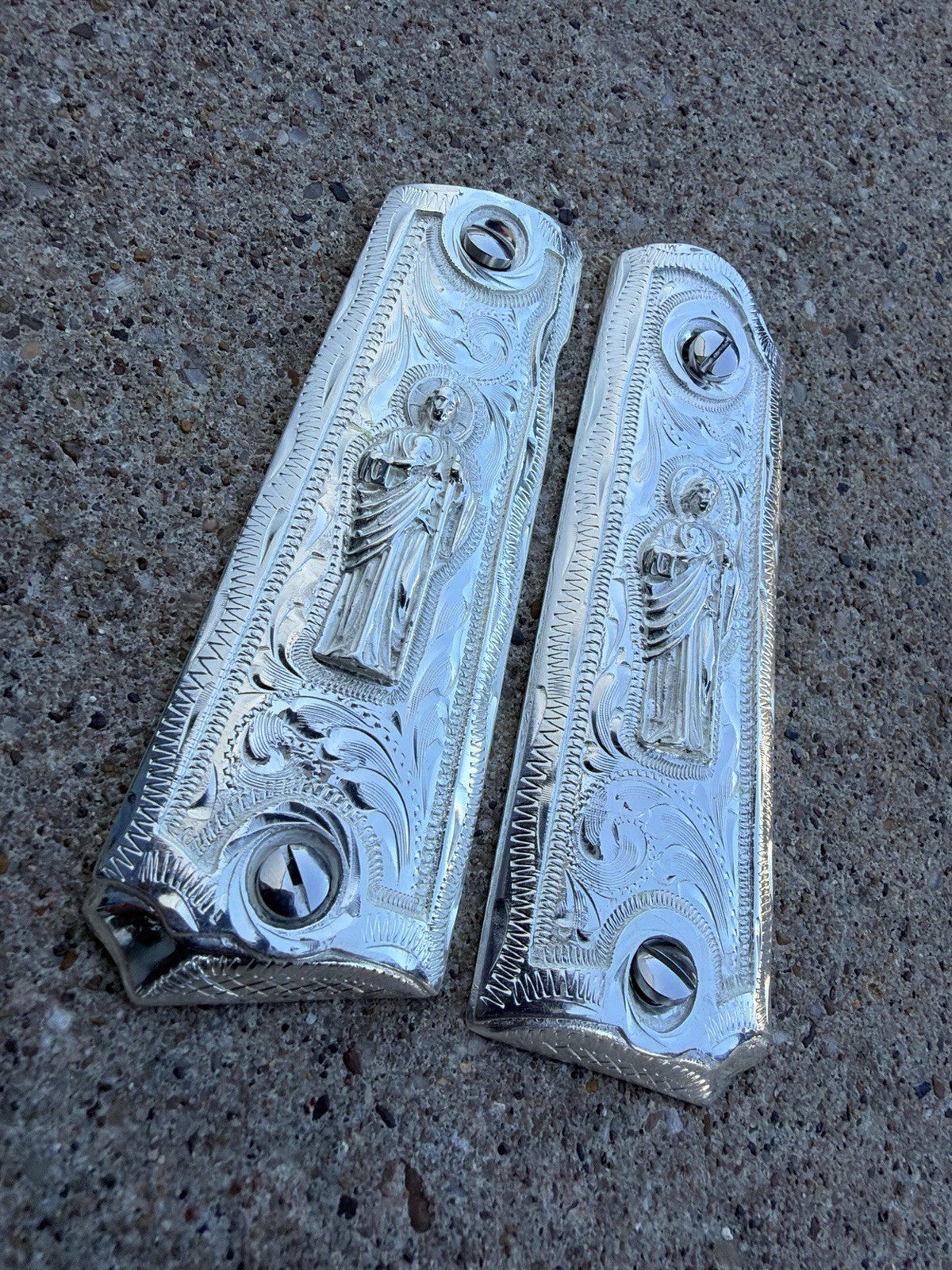 1911 45 38 Super Full Size San Judas Gun Pistol Grip Cachas & Polished Screws