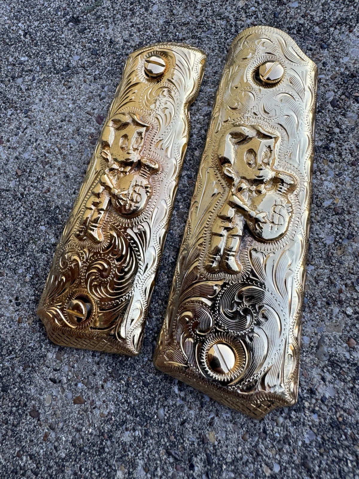 1911 45 38 Super Full Size Richie Rich Gold Gun Pistol Grip Cachas & 24K Screws