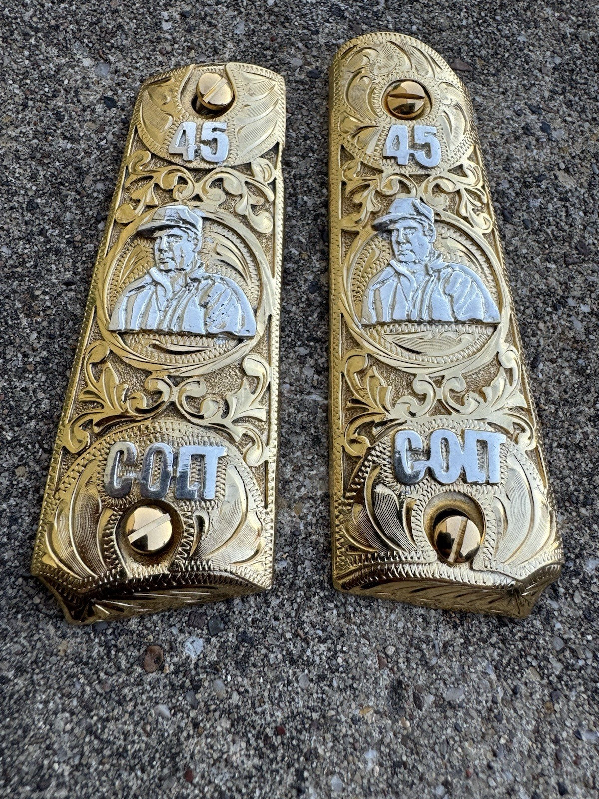 1911 45 38 Super Full Size Chapo Gold Gun Pistol Grip Cachas & 24K Screws