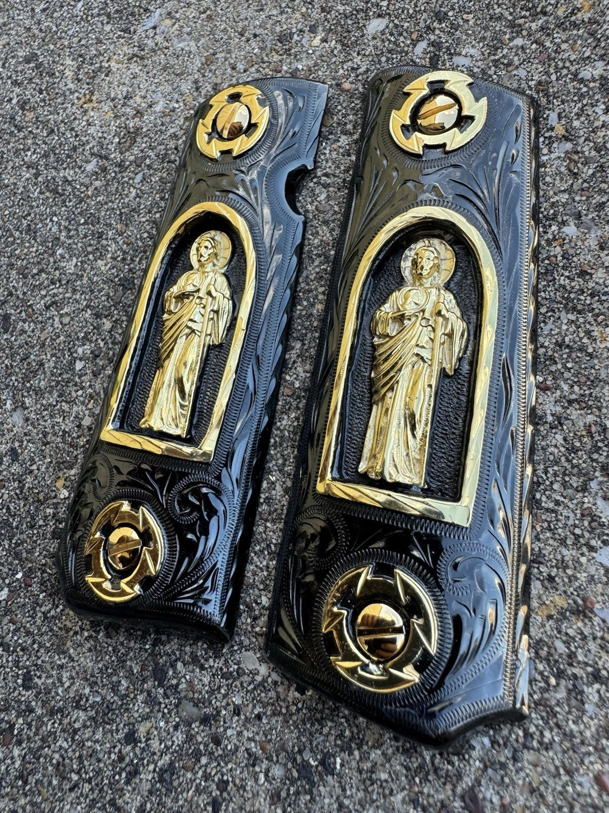 1911 45 38 Super Full Size San Judas Gold Gun Pistol Grip Cachas & 24K Screws