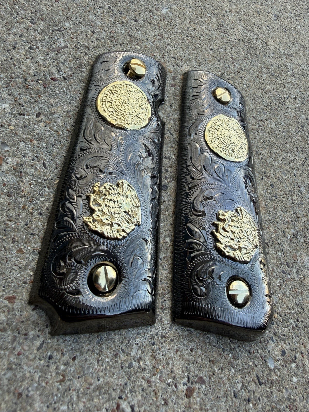 1911 45 38 Super Full Size Aguila Aztec Gold Gun Pistol Grip Cachas & 24K Screws