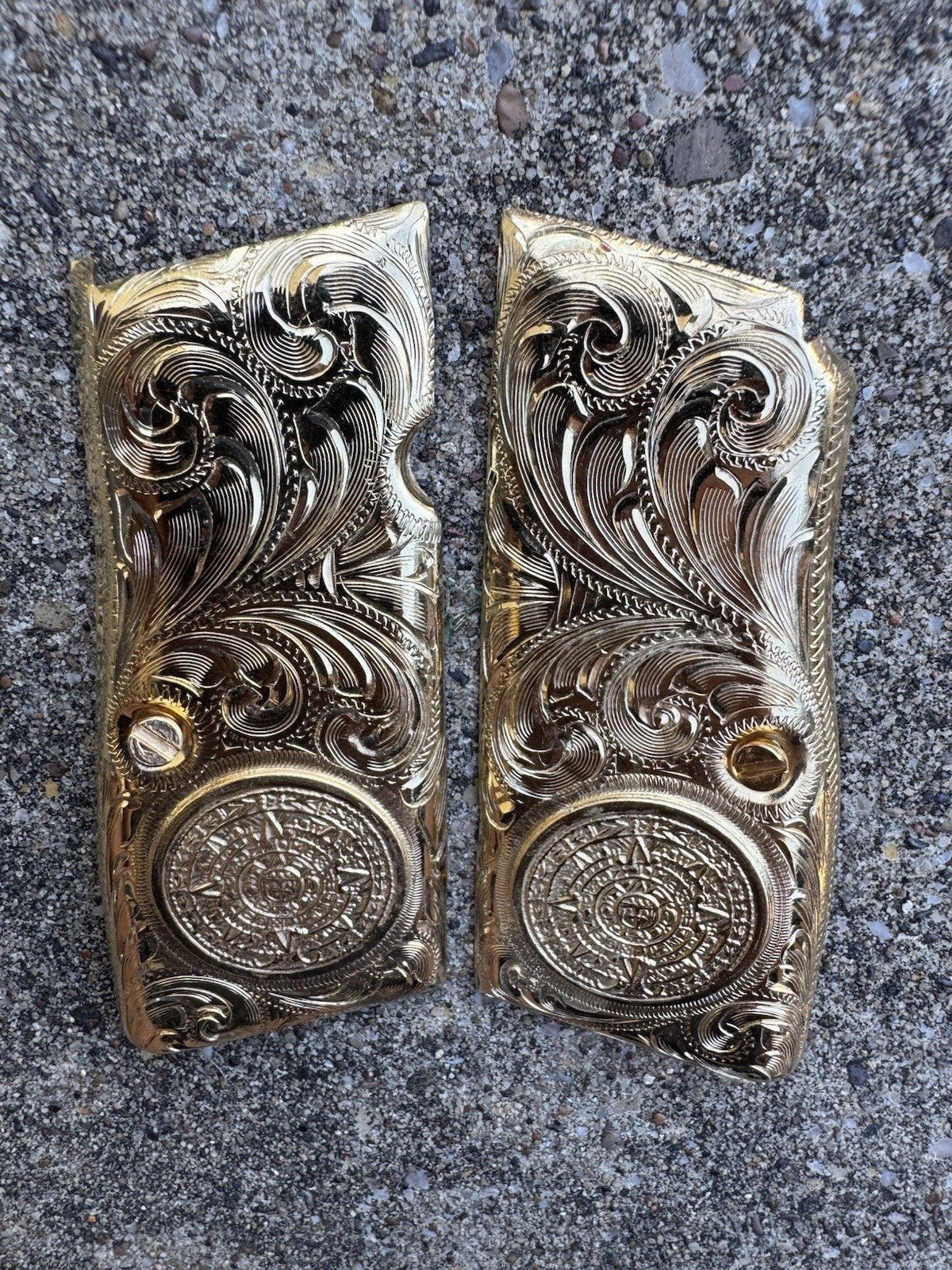 Browning Hi-Power 9mm Azteca Gold Gun Pistol Grip Cachas & 24k Screws