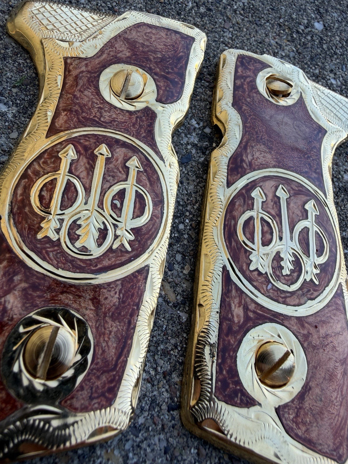 Beretta 92FS Cachas Gold Plated Pistol Custom Grips & Gold Screws