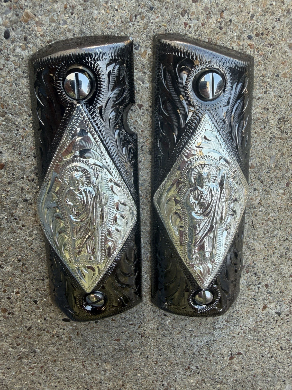 1911 45 38 Super Full Size San Judas Gun Pistol Grip Cachas & Polished Screws