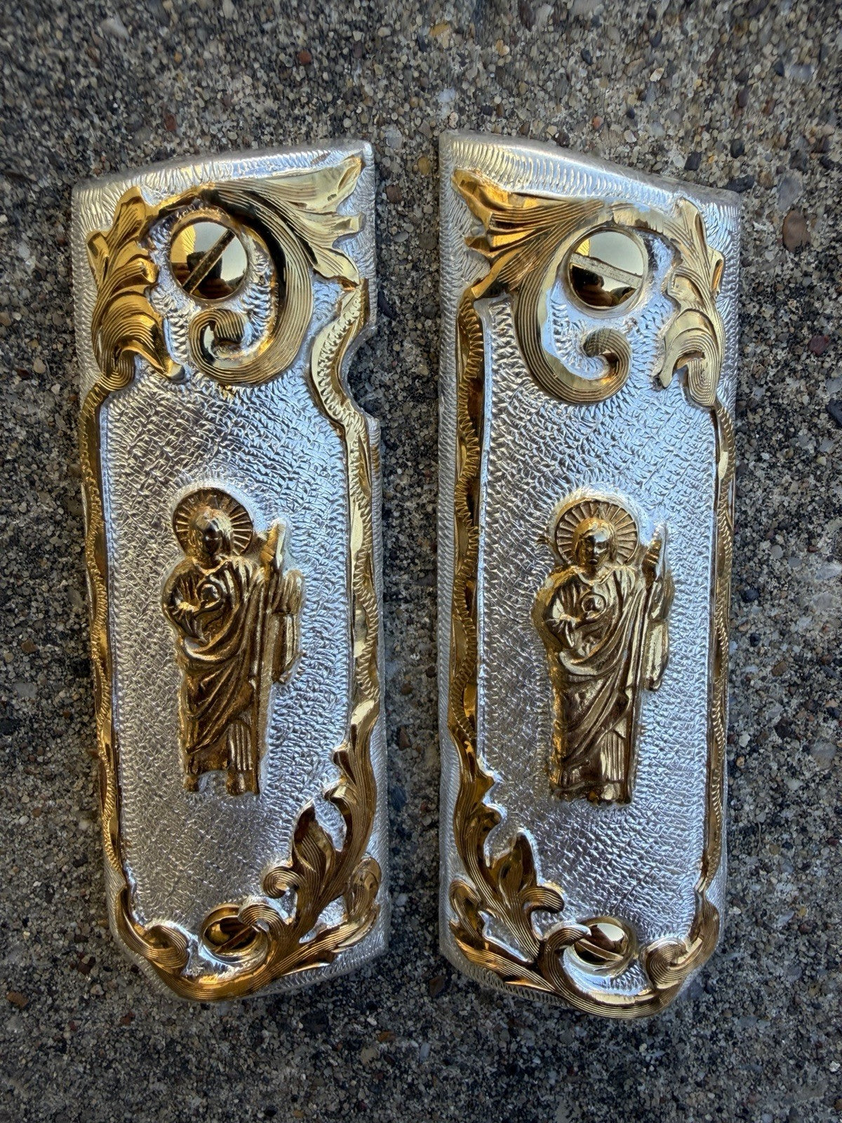 1911 45 38 Super Full Size San Judas Gold Gun Pistol Grip Cachas & 24K Screws