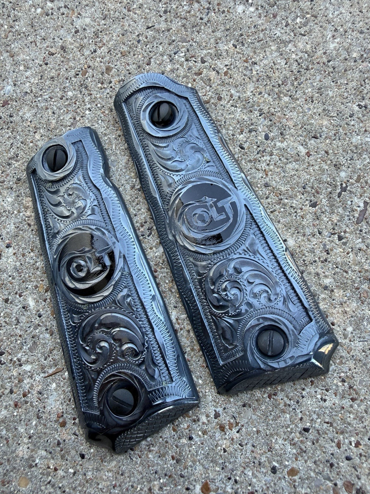 1911 45 38 Super Full Size COLT Gun Pistol Grip Cachas & Screws