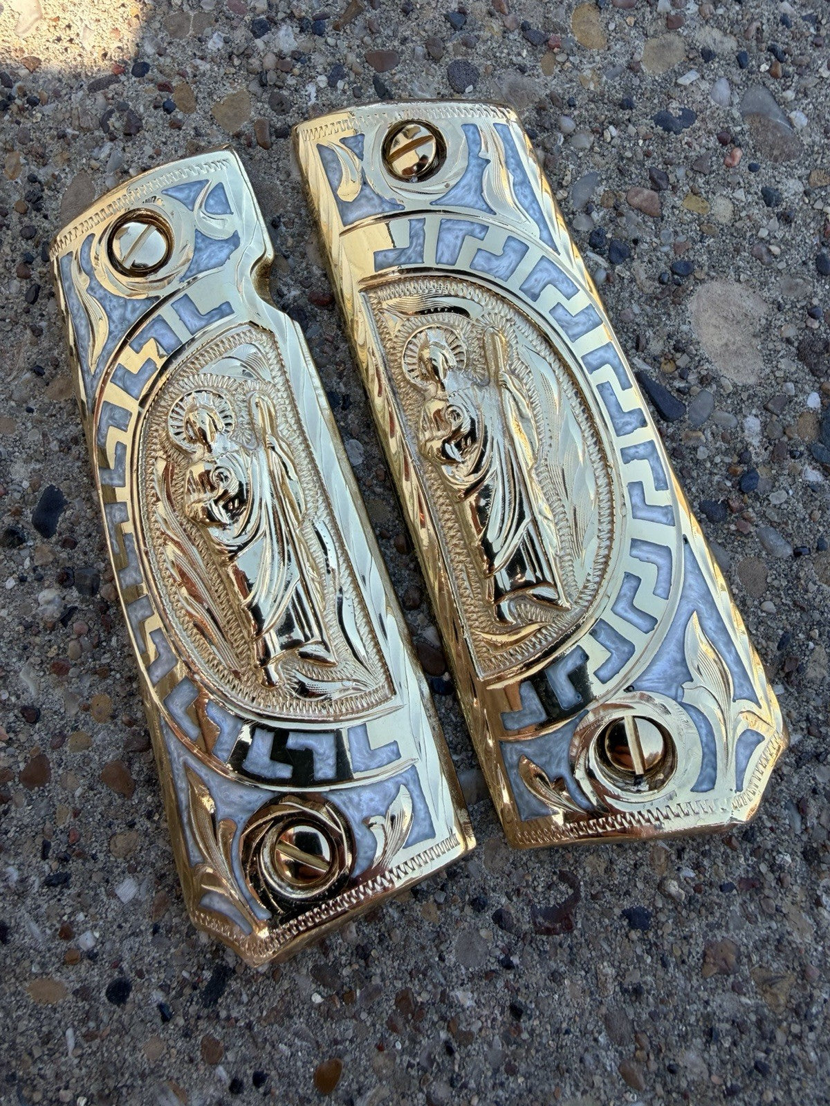 1911 45 38 Super Full Size San Judas Gold Gun Pistol Grip Cachas & 24K Screws
