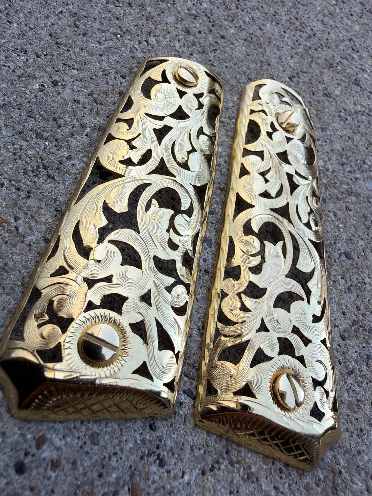 1911 45 38 Super Full Size Gold Gun Pistol Grip Cachas Chapeado & 24K Screws