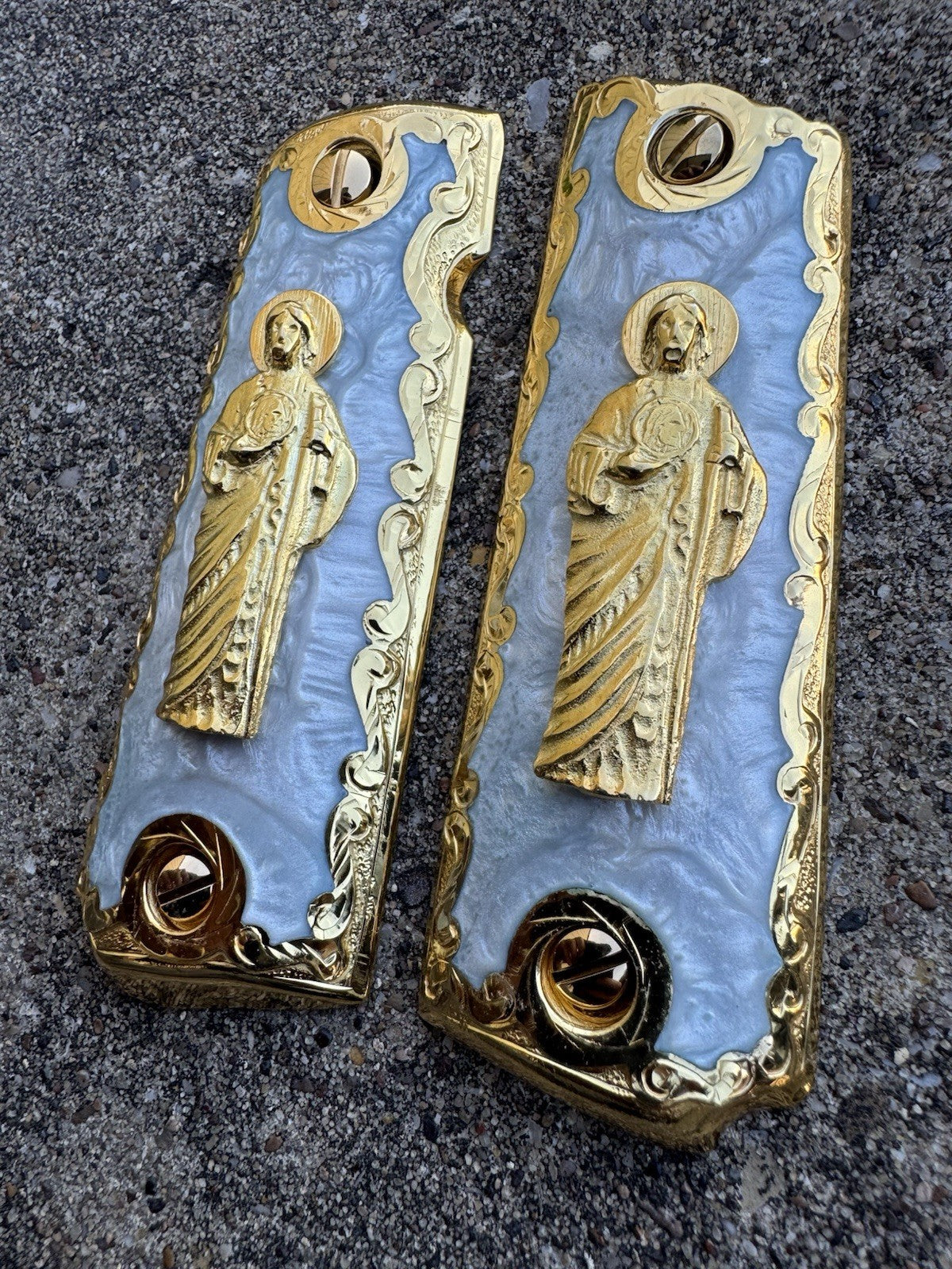 1911 45 38 Super Full Size San Judas Gold Gun Pistol Grip Cachas & 24K Screws