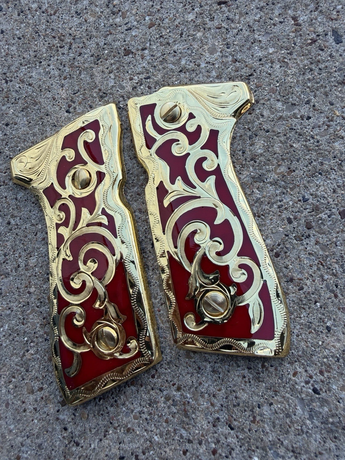 Beretta 92FS Cachas Scroll Gold Plated Pistol Custom Grips & Gold Screws