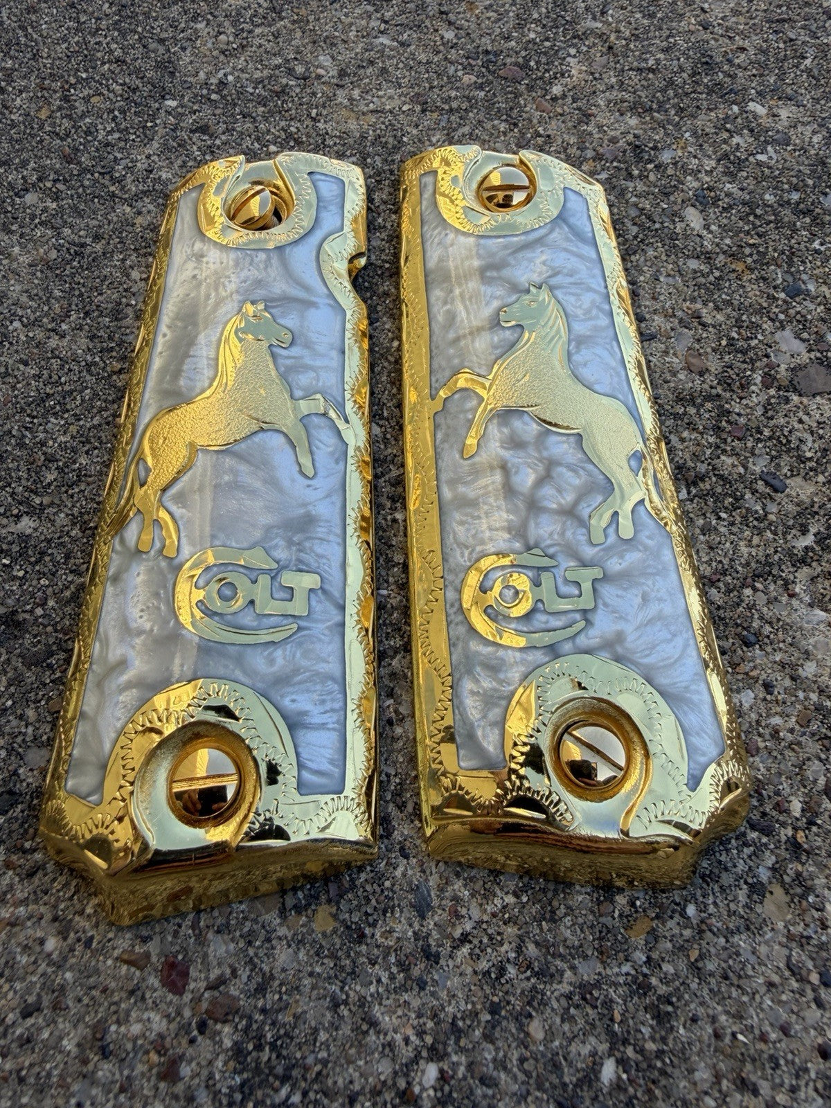 1911 45 38 Super Full Size Horse Gold Gun Pistol Grip Cachas & 24K Screws