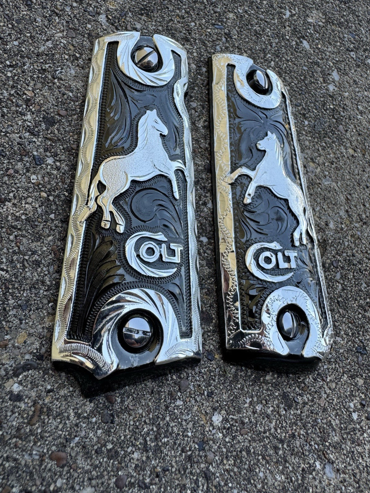 1911 45 38 Super Full Size Colt Horse Gun Pistol Grip Cachas & Polished Screws