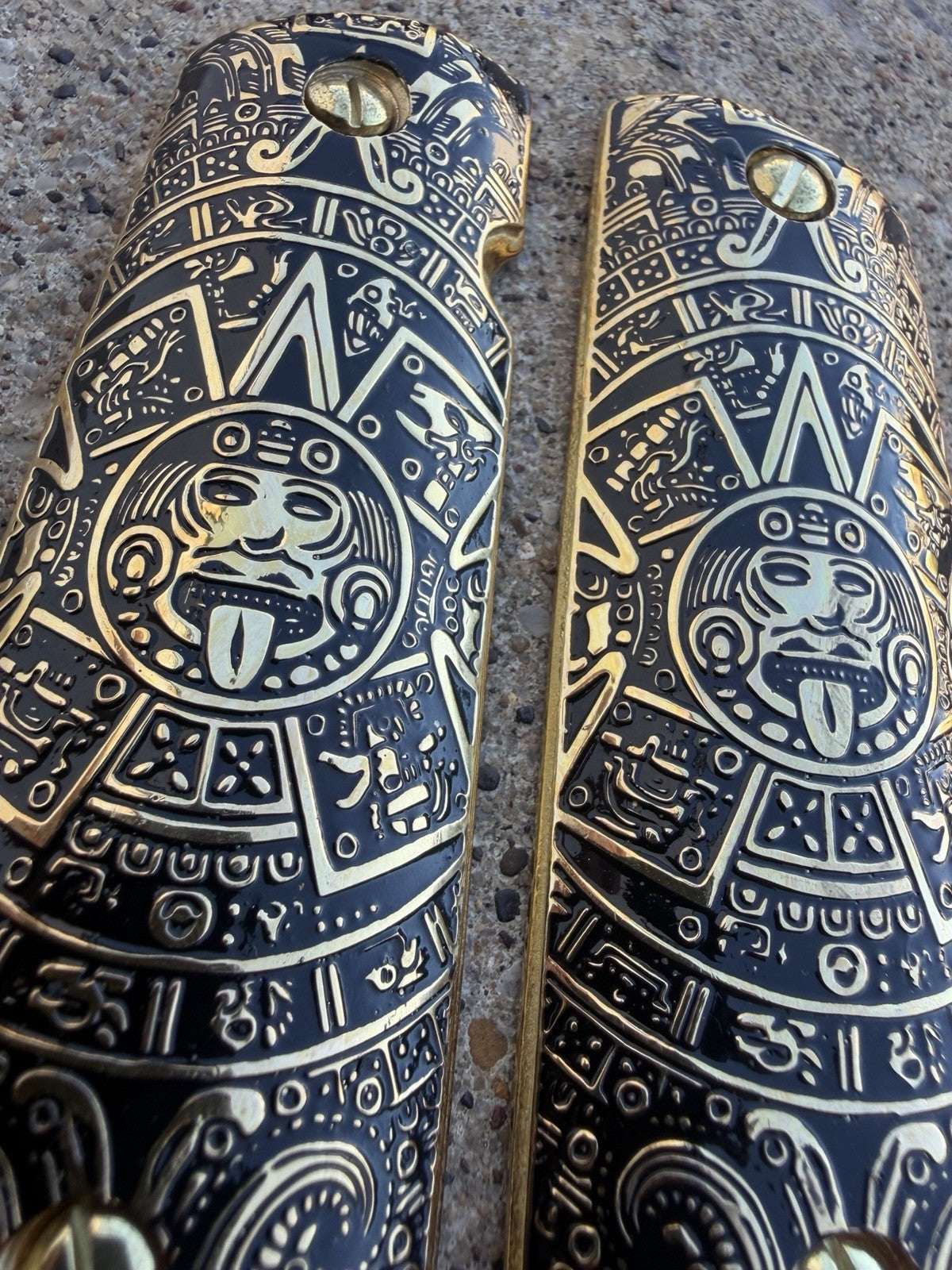 1911 45 38 Super Full Size Aztec Gold Gun Pistol Grip Cachas & 24K Screws