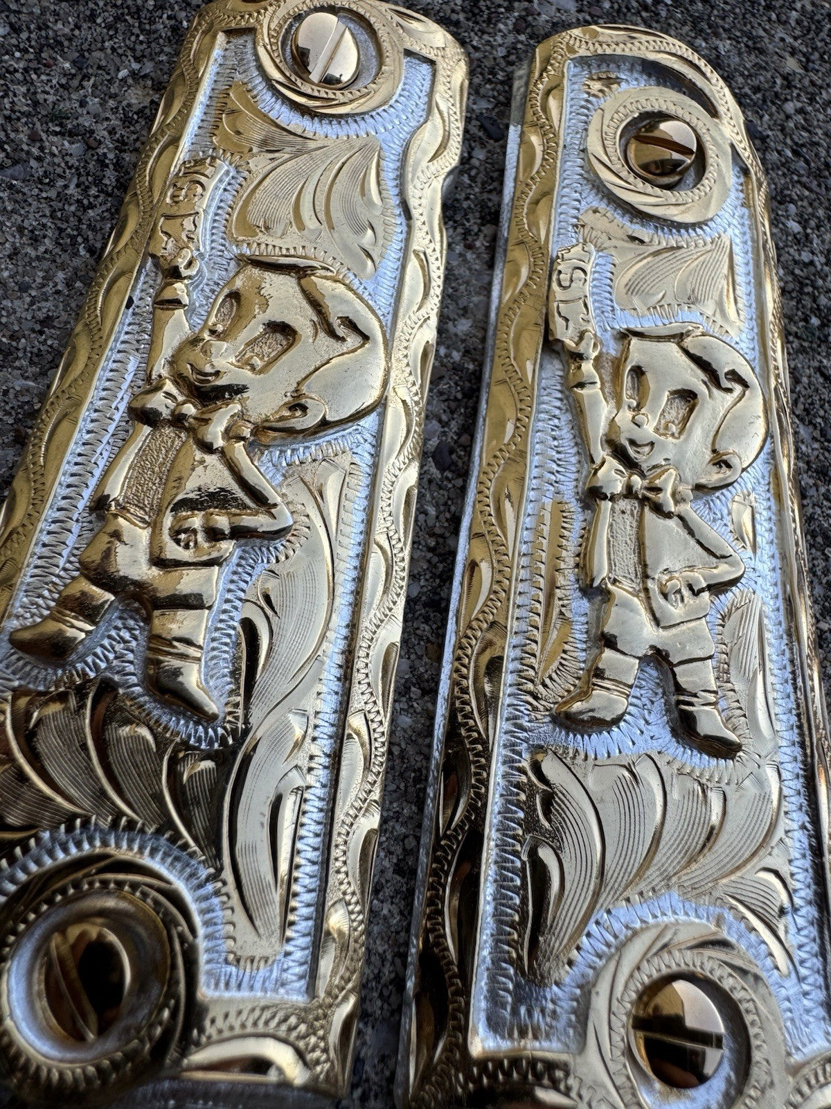 1911 45 38 Super Full Size Richie Rich Gold Gun Pistol Grip Cachas & 24K Screws