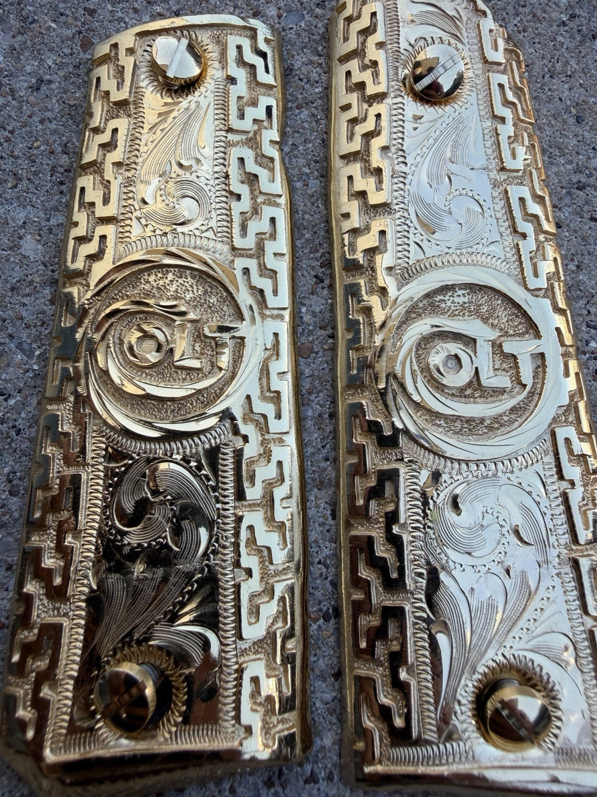1911 45 38 Super Full Size Colt Gold Gun Pistol Grip Cachas & 24K Screws