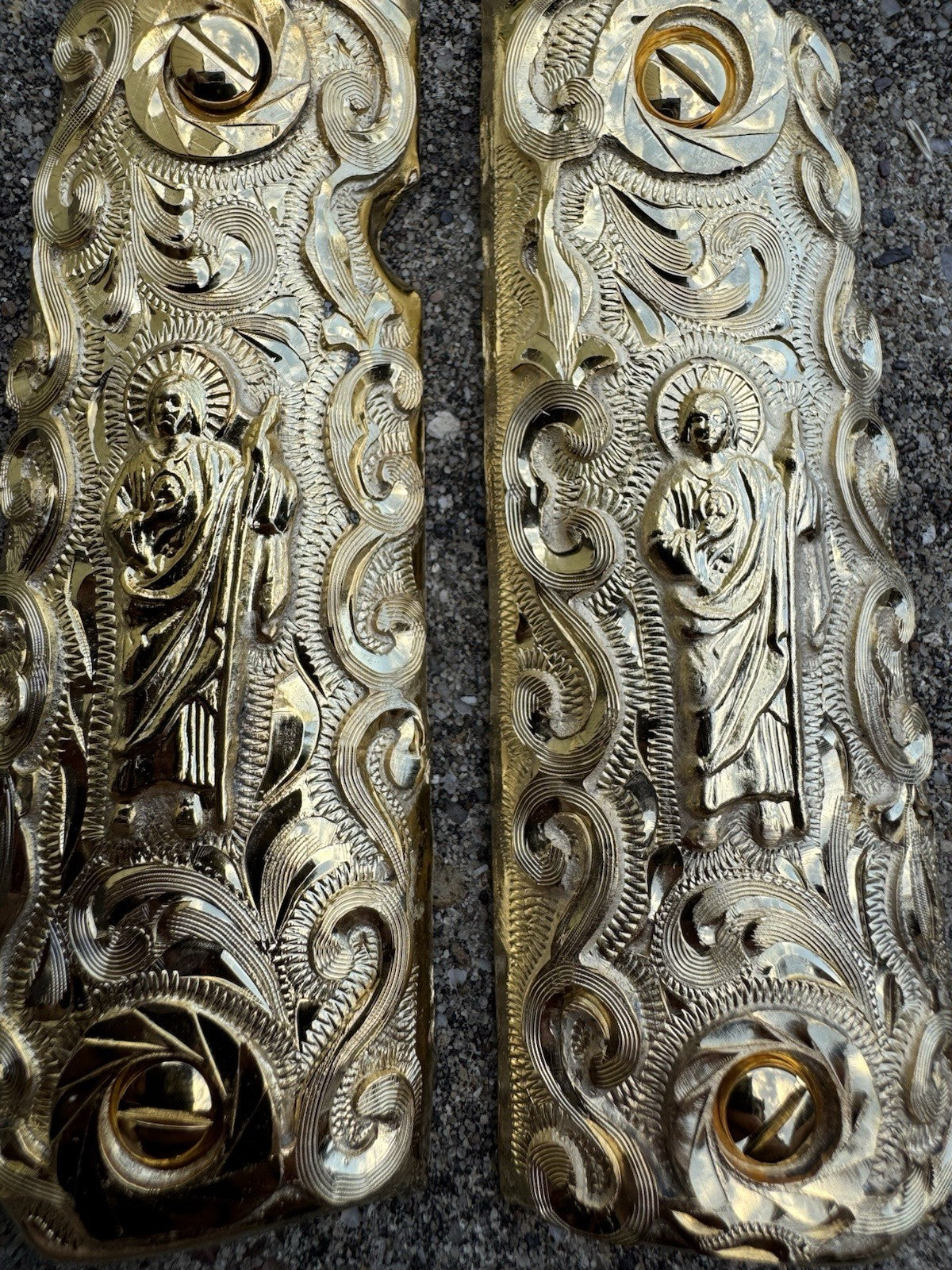 1911 45 38 Super Full Size San Judas Gold Gun Pistol Grip Cachas & 24K Screws