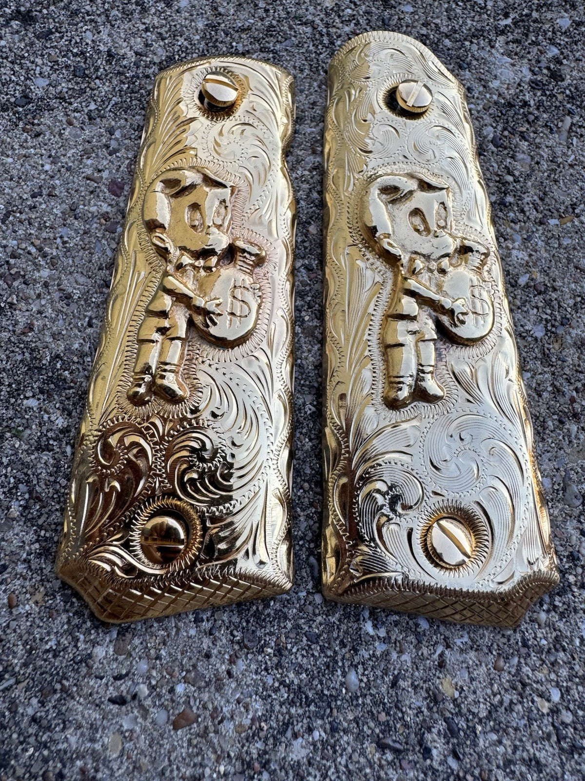1911 45 38 Super Full Size Richie Rich Gold Gun Pistol Grip Cachas & 24K Screws