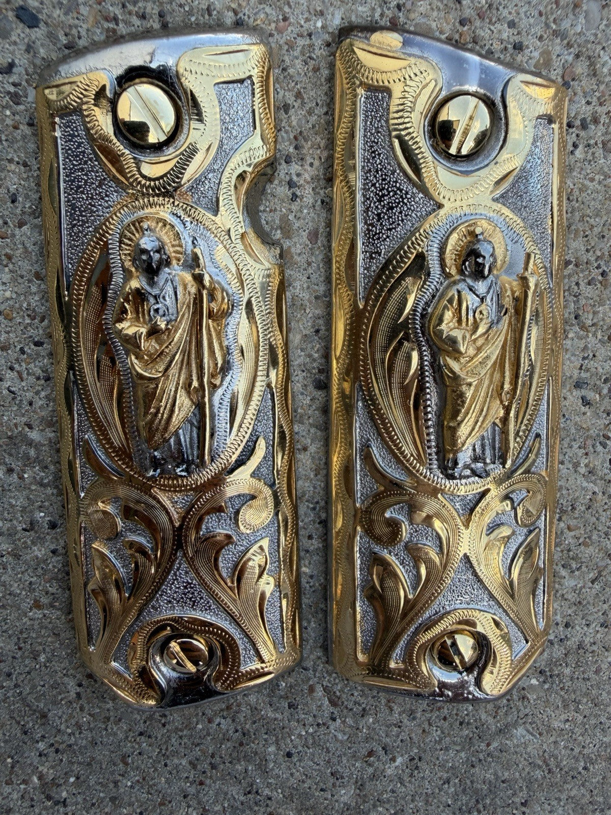 1911 45 38 Super Full Size San Judas Gold Gun Pistol Grip Cachas & 24K Screws