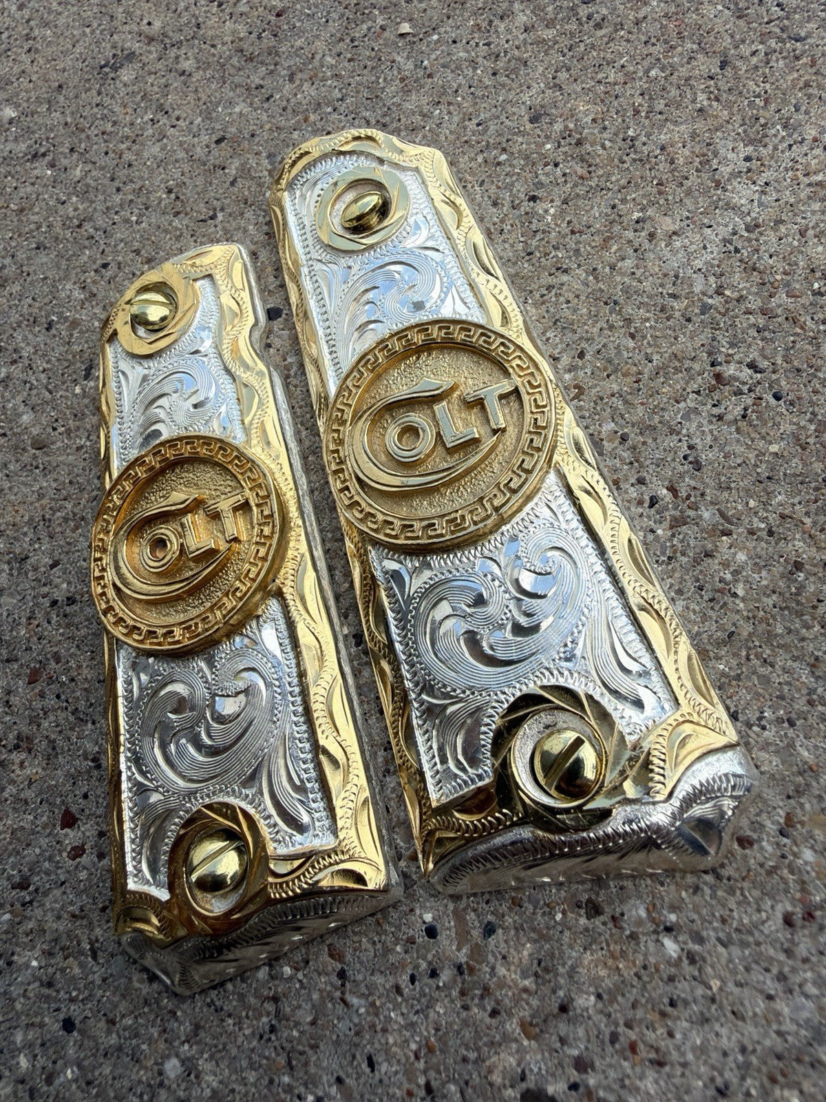 1911 45 38 Super Full Size COLT Gold Gun Pistol Grip Cachas & 24K Screws
