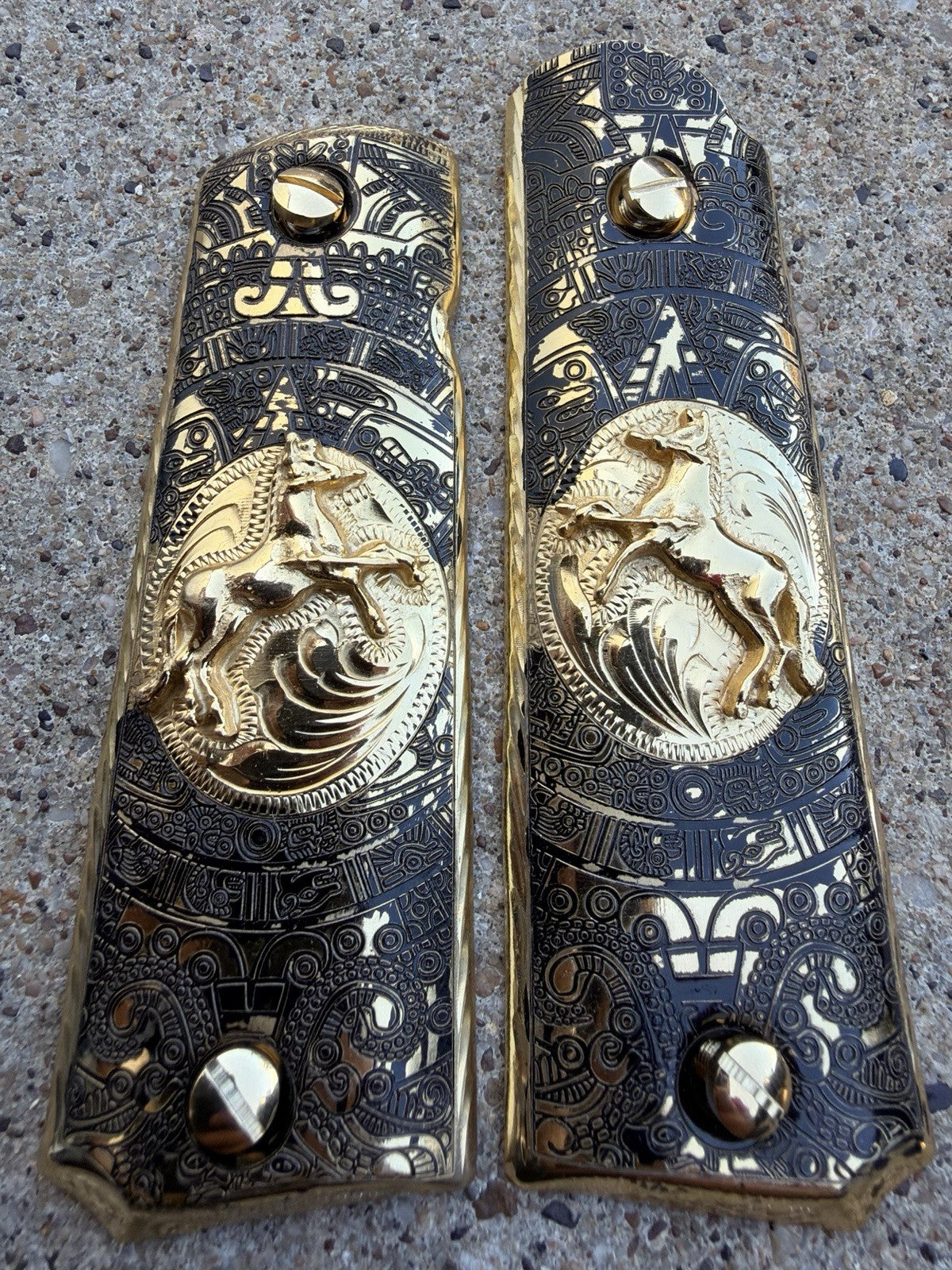 1911 45 38 Super Full Size Horse Aztec Gold Gun Pistol Grip Cachas & 24K Screws