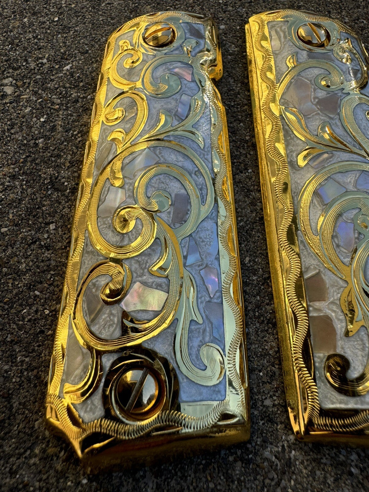 1911 45 38 Super Full Size Gold Gun Pistol Grip Cachas Chapeado & 24K Screws
