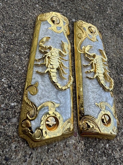1911 45 38 Super Full Size Scorpion Gold Gun Pistol Grip Cachas & 24K Screws