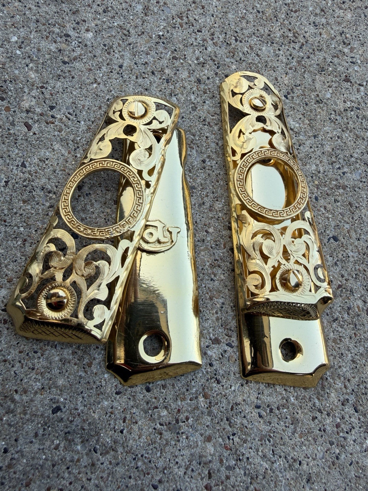 1911 45 38 Super Full Size Colt Gold Gun Pistol Grip Cachas Chapeado & 24K Screw