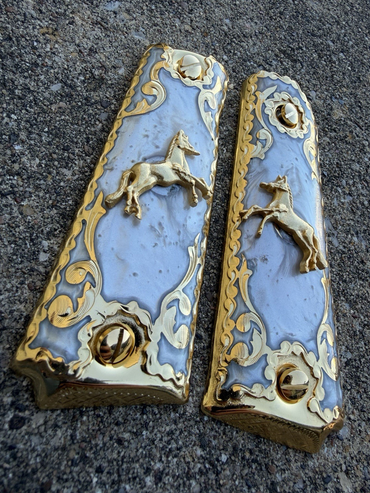 1911 45 38 Super Full Size Horse Gold Gun Pistol Grip Cachas & 24K Screws