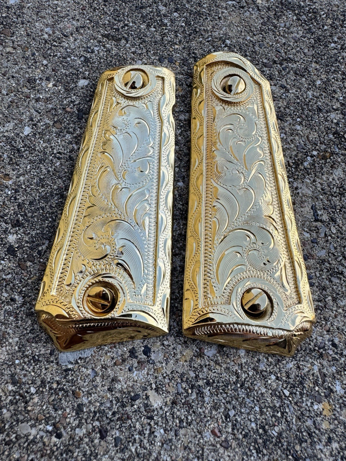 1911 45 38 Super Full Size Gold Gun Pistol Grip Cachas Chapeado & 24K Screws