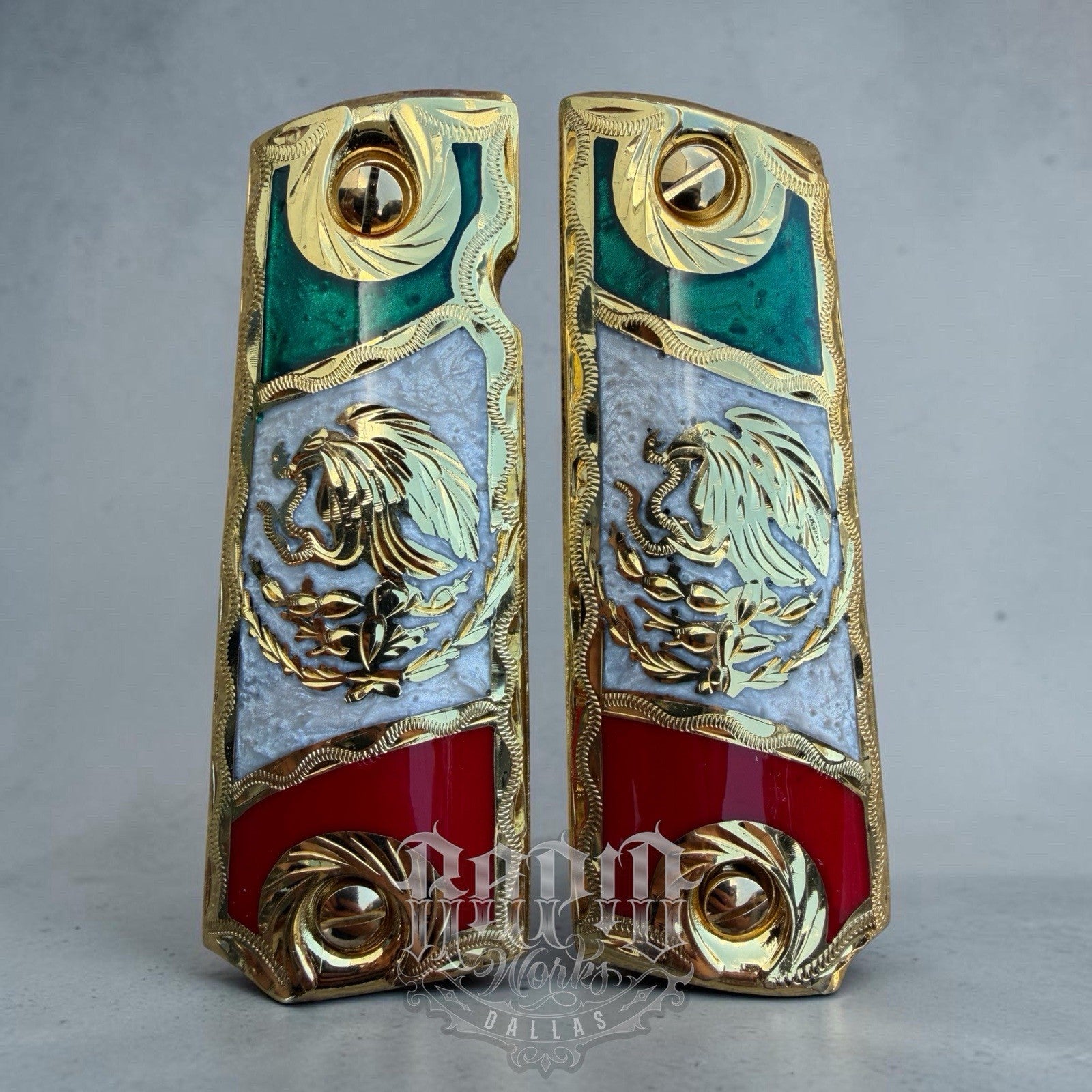 1911 45 38 Super Full Size Mexican Eagle Gold Gun Pistol Grip Cachas & 24K Screw