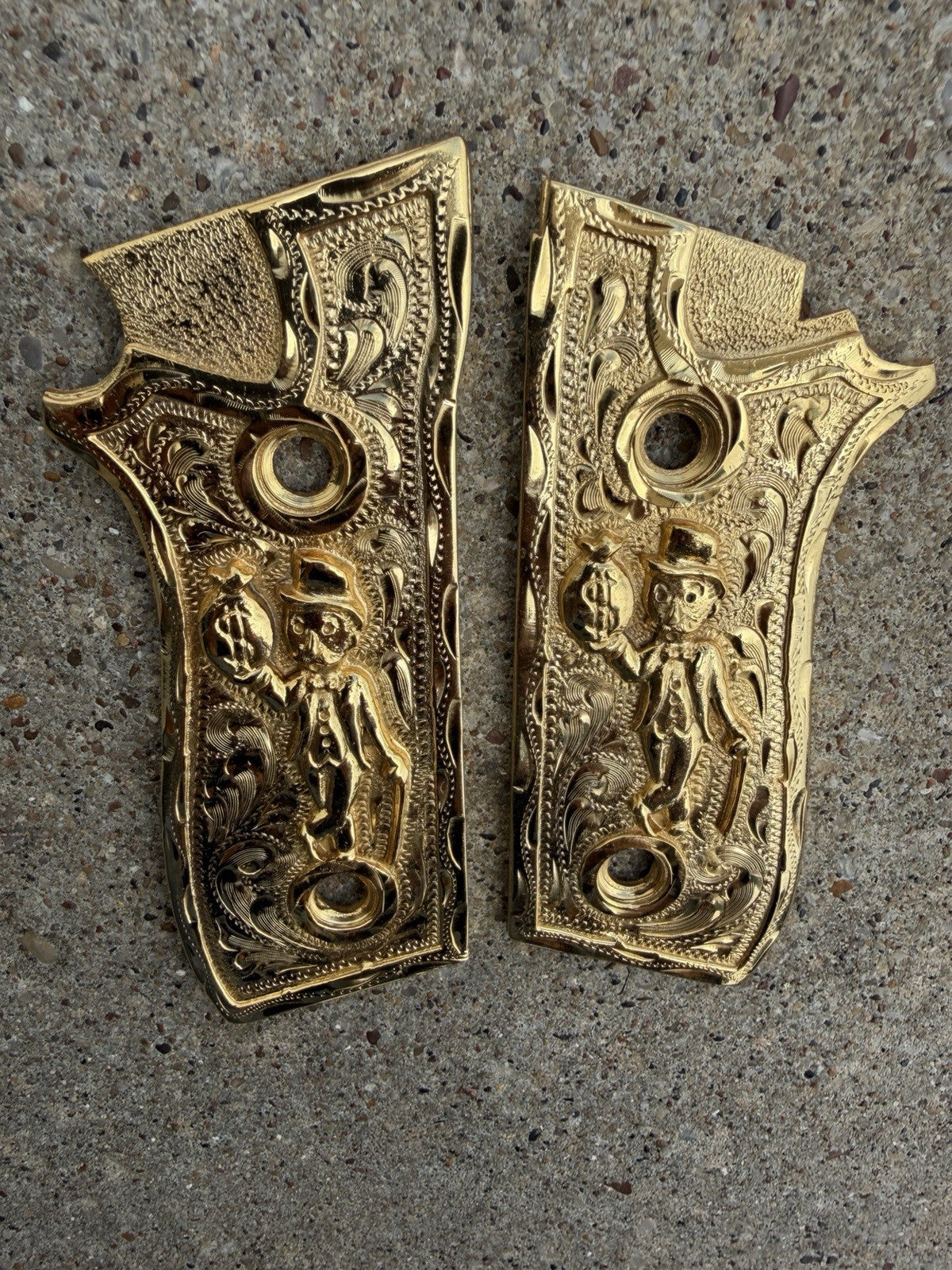 Taurus Pt92 Monopoly Grips Cachas Gun Gold Plated