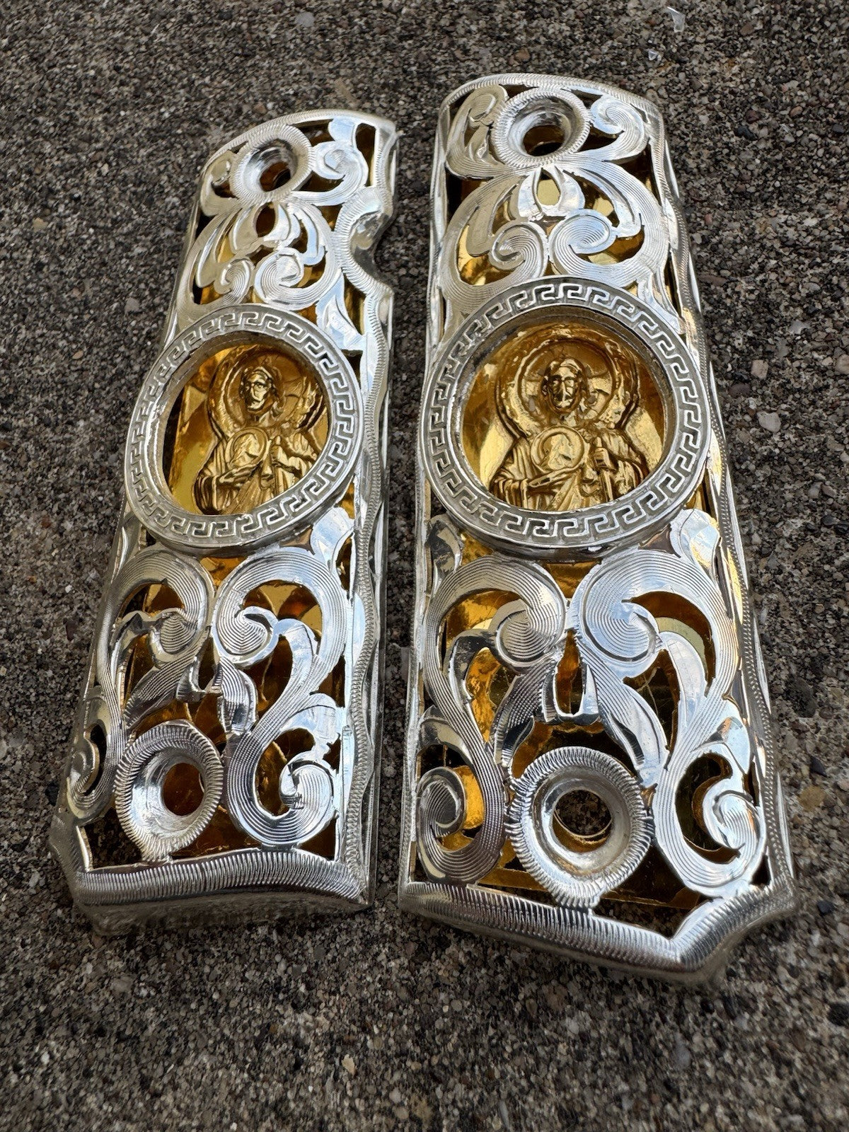 1911 45 38 Super Full Size San Judas Gold Gun Pistol Grip Cachas & 24K Screws