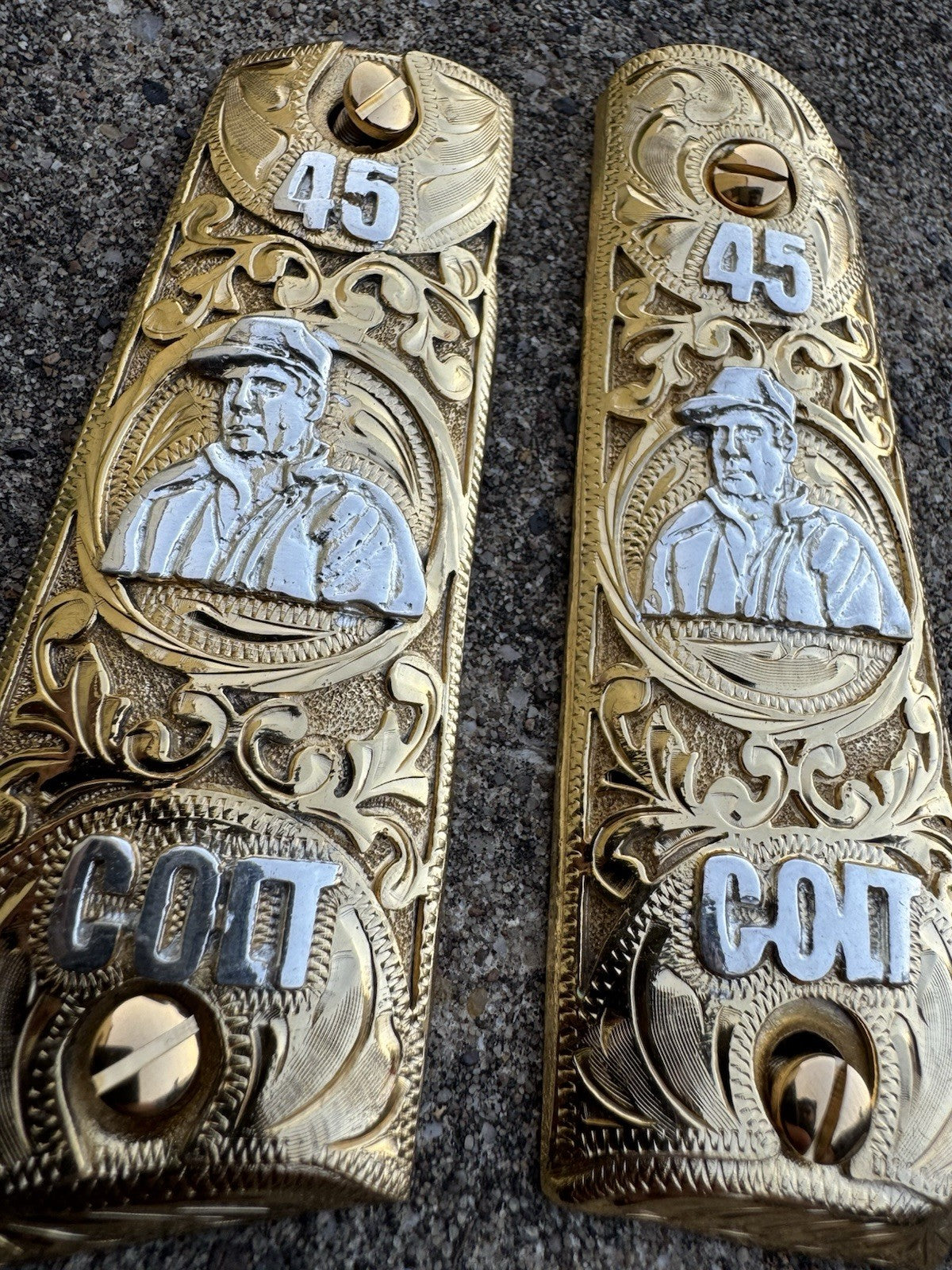 1911 45 38 Super Full Size Chapo Gold Gun Pistol Grip Cachas & 24K Screws