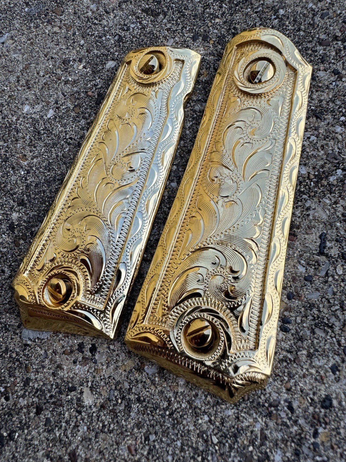 1911 45 38 Super Full Size Gold Gun Pistol Grip Cachas Chapeado & 24K Screws