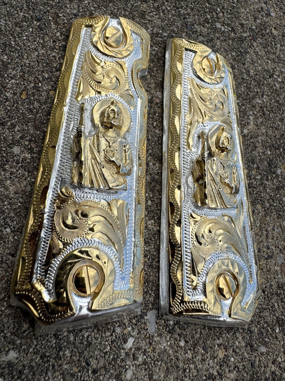 1911 45 38 Super Full Size San Judas Gold Gun Pistol Grip Cachas & 24K Screws