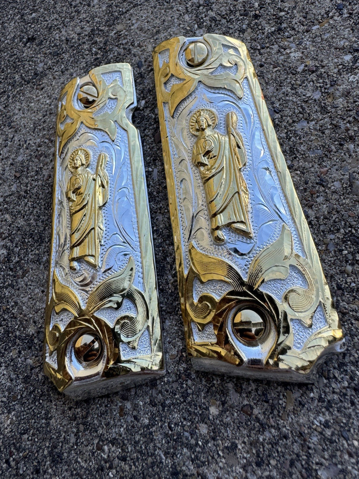 1911 45 38 Super Full Size San Judas Gold Gun Pistol Grip Cachas & 24K Screws